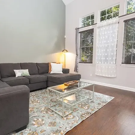 Cozy Family Home Downtown-Kingbed-Free Parking-Central